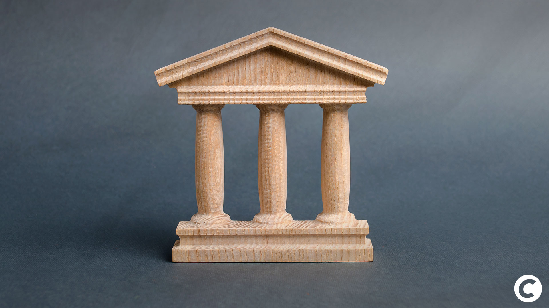 According to a Finery Markets report, crypto transaction volumes on institutional platforms experienced a significant increase in the first quarter of 2025. This increase is attributed to a regulatory change in the United States and increasing confidence in Stablecoins.