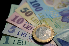 The exchange rate remained stable, over 5.1 lei/euro, and the ROBOR index at 3 months closed last week to 7.39%, after increased compared to Thursday, 7.29%