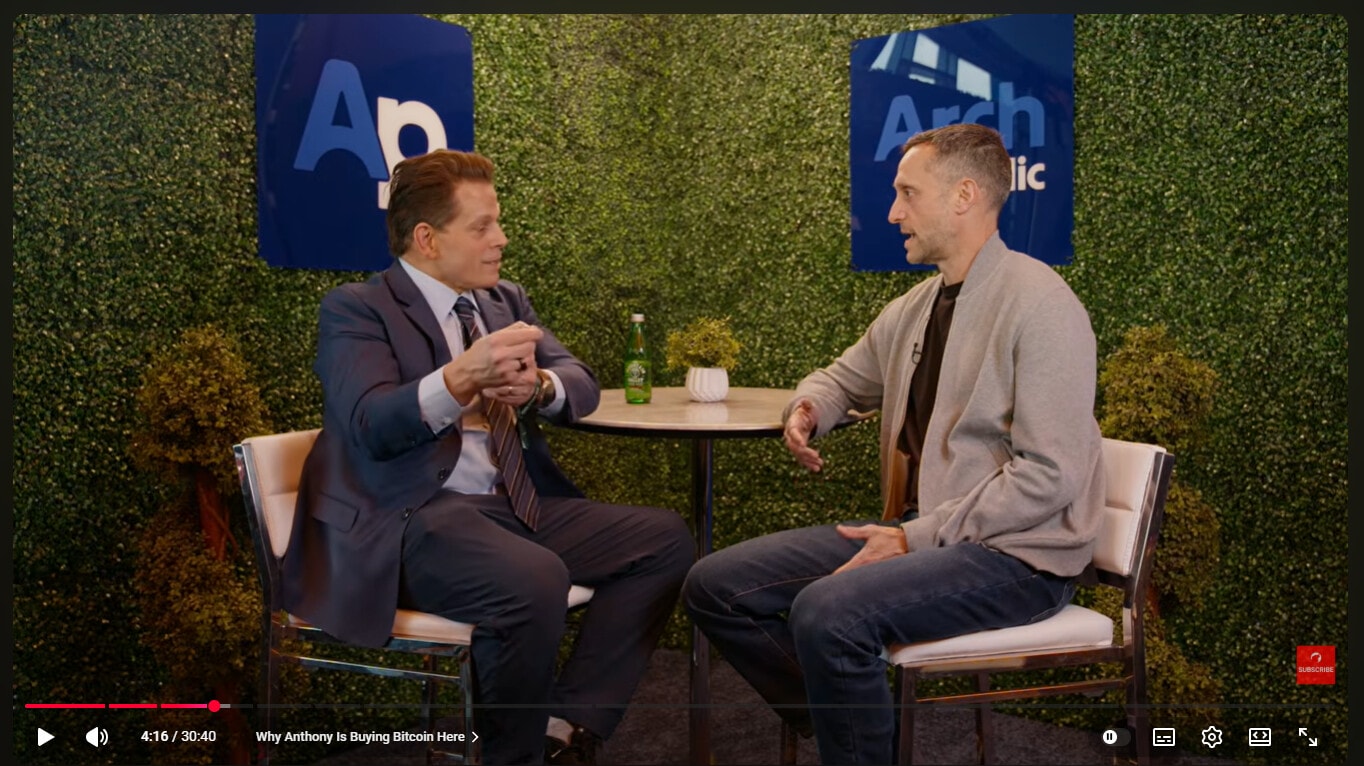 The crypto market is going through a phase of deep consolidation at the start of 2026. While bitcoin recently fell below $69,000, observers note a growing divergence between short-term speculation and long-term portfolio management strategies. Anthony Scaramucci, founder of SkyBridge, emphasizes that despite the current decline, the market structure is evolving towards a form of maturity. If bitcoin remains the main anchor, interest in certain smart contract platforms does not weaken among institutional investors, who now favor a diversified approach on the base layers (Layer 1) rather than on isolated decentralized finance (DeFi) projects.